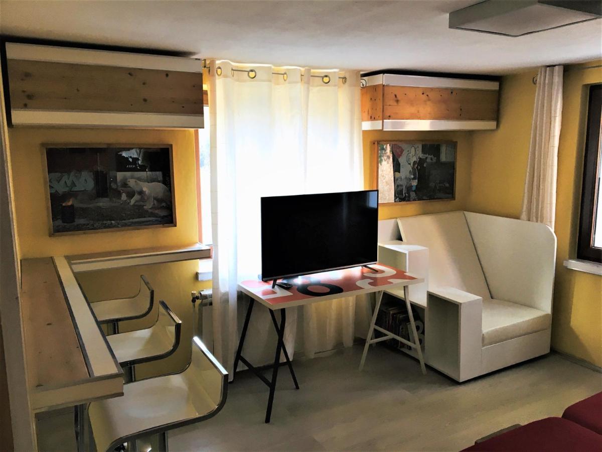 Direkt Am Main Villa Karlstadt Bagian luar foto