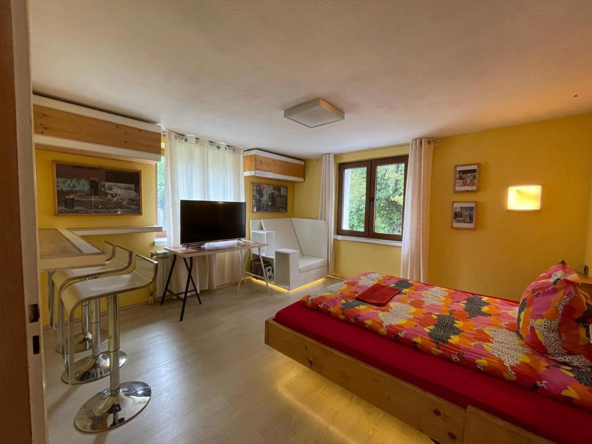 Direkt Am Main Villa Karlstadt Bagian luar foto