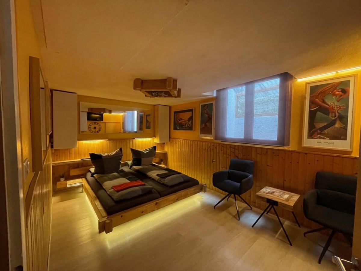 Direkt Am Main Villa Karlstadt Bagian luar foto