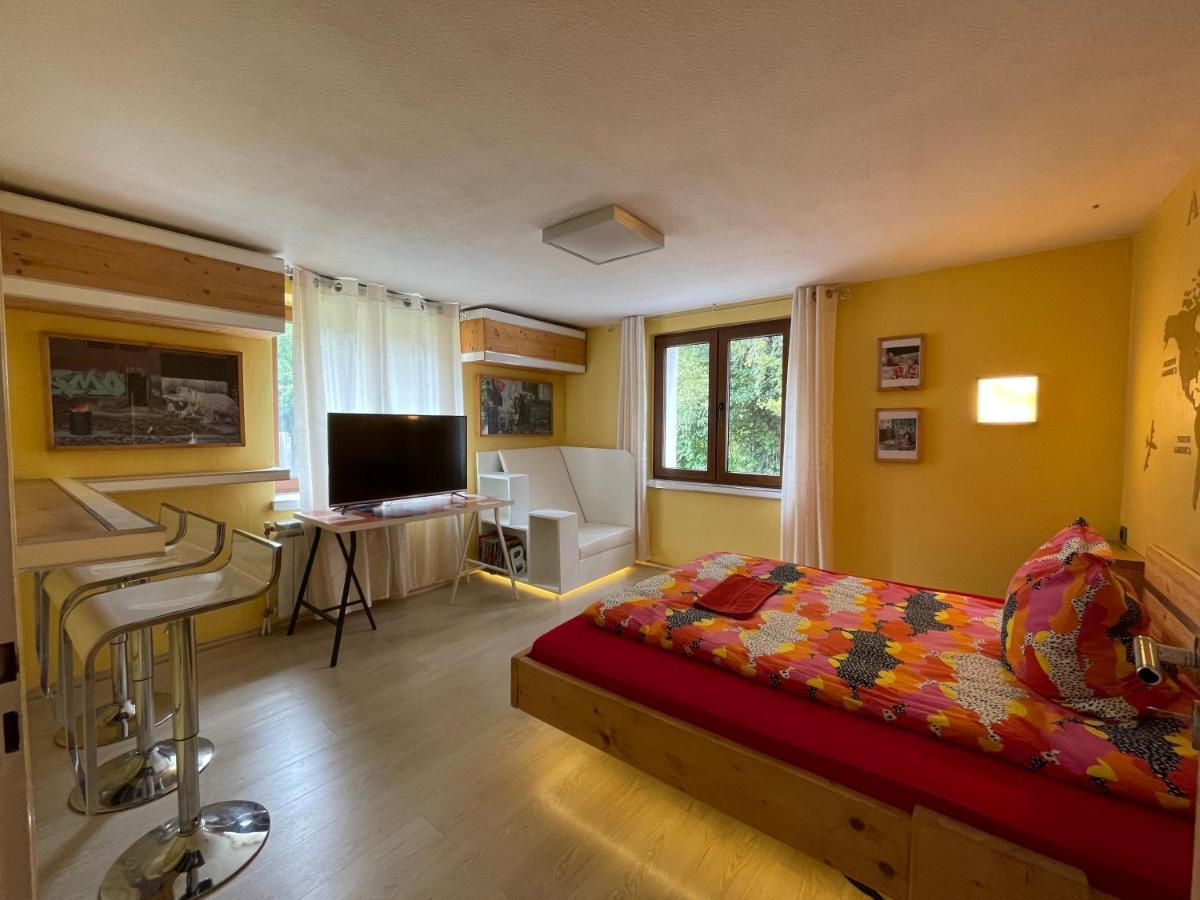 Direkt Am Main Villa Karlstadt Bagian luar foto