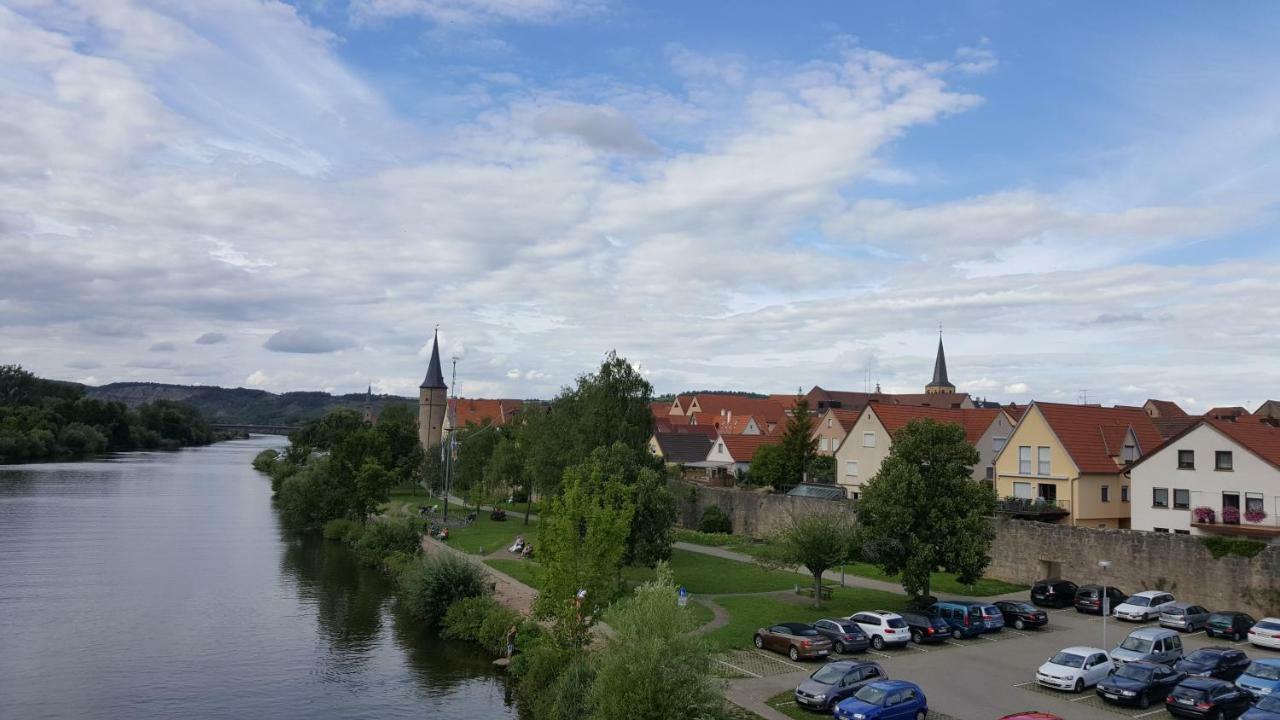 Direkt Am Main Villa Karlstadt Bagian luar foto