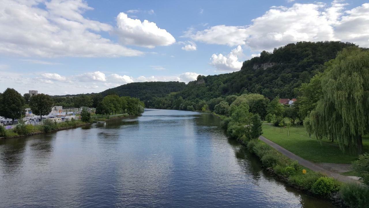 Direkt Am Main Villa Karlstadt Bagian luar foto